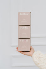 Load image into Gallery viewer, santal // cedar hemp amber vetiver