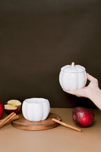 Load image into Gallery viewer, pumpkin jar candle