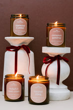 Load image into Gallery viewer, rhubarb & sweet cream