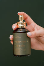 Load image into Gallery viewer, linen & room spray // holiday