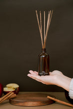 Load image into Gallery viewer, reed diffusers // autumn