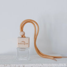 Load image into Gallery viewer, vehicle diffuser kit