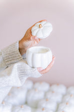 Load image into Gallery viewer, pumpkin jar candle