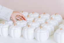 Load image into Gallery viewer, pumpkin jar candle