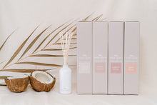 Load image into Gallery viewer, reed diffuser // summer
