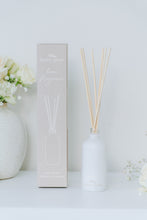 Load image into Gallery viewer, valentine collection // reed diffuser
