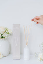 Load image into Gallery viewer, valentine collection // reed diffuser
