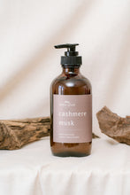 Load image into Gallery viewer, cashmere musk // liquid hand soap
