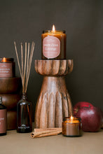 Load image into Gallery viewer, warm clove &amp; orange // autumn
