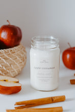 Load image into Gallery viewer, apple cinnamon // farmhouse candle
