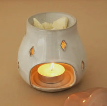 Load image into Gallery viewer, Toadstool / Fragrance Burner
