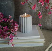Load image into Gallery viewer, 4&quot; Grey Cement Column 3D Flame Candle
